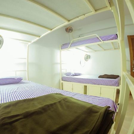 Bonds Hostel แคนโดลิม ภายนอก รูปภาพ