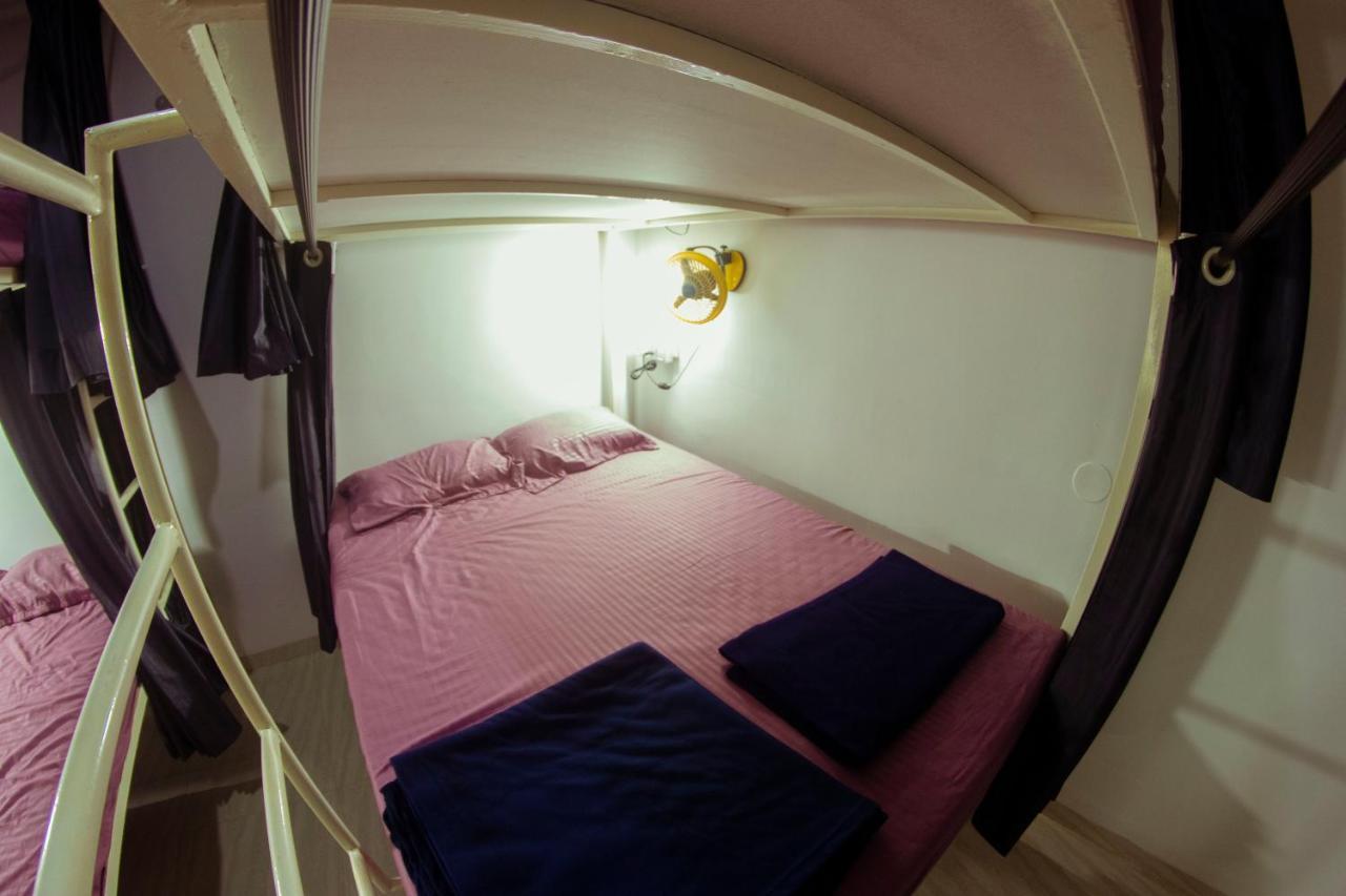 Bonds Hostel แคนโดลิม ภายนอก รูปภาพ